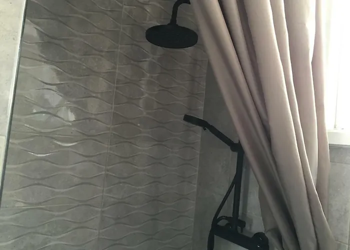 Fanabe Sun 365 Estudio Amplio アパート